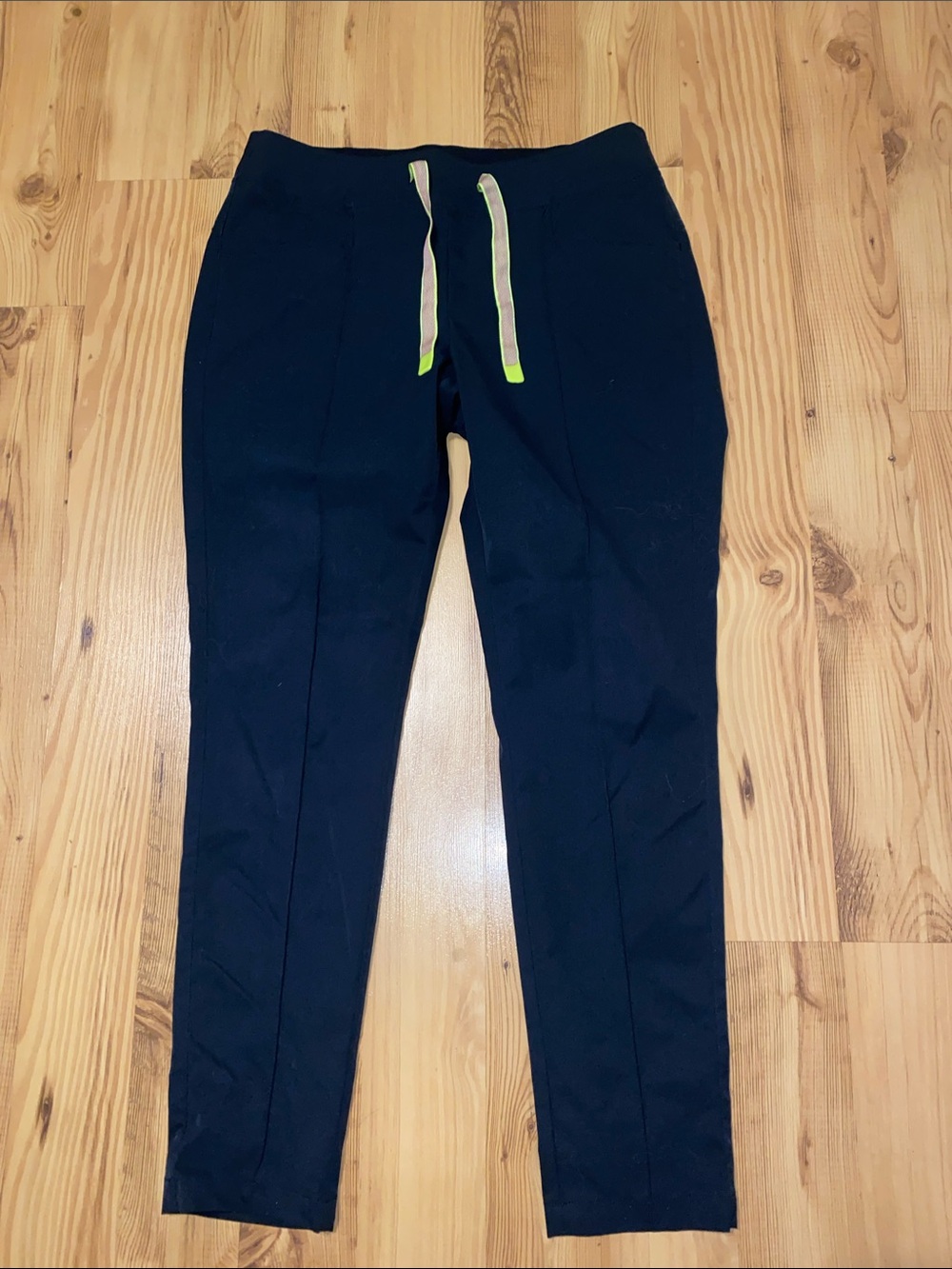 Black Straight-Leg Drawstring Scrub Pants - Sleek Everyday Comfort